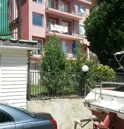 2 Bedroom Sea St.vlas *
