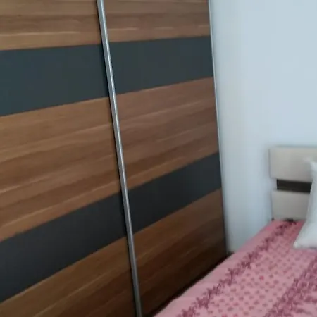 2 Bedroom Sea St.vlas